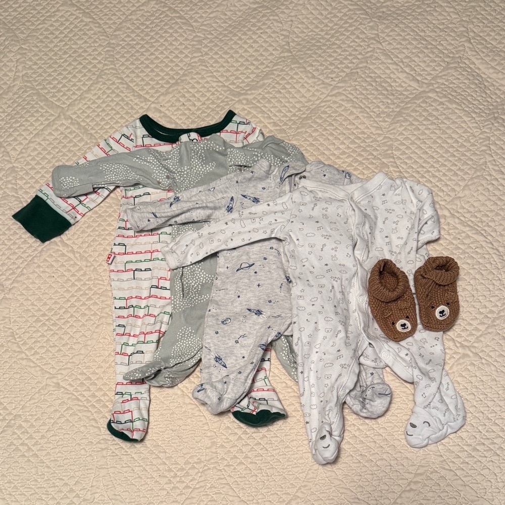 Bundle of 4 Green and Gray Kids Footies Set